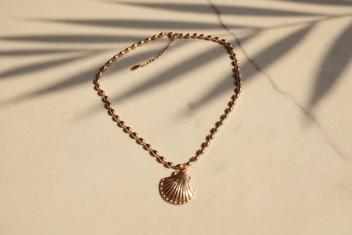 Alba Ketting Shell, Bolletjesketting met schelphanger, Stainless steel