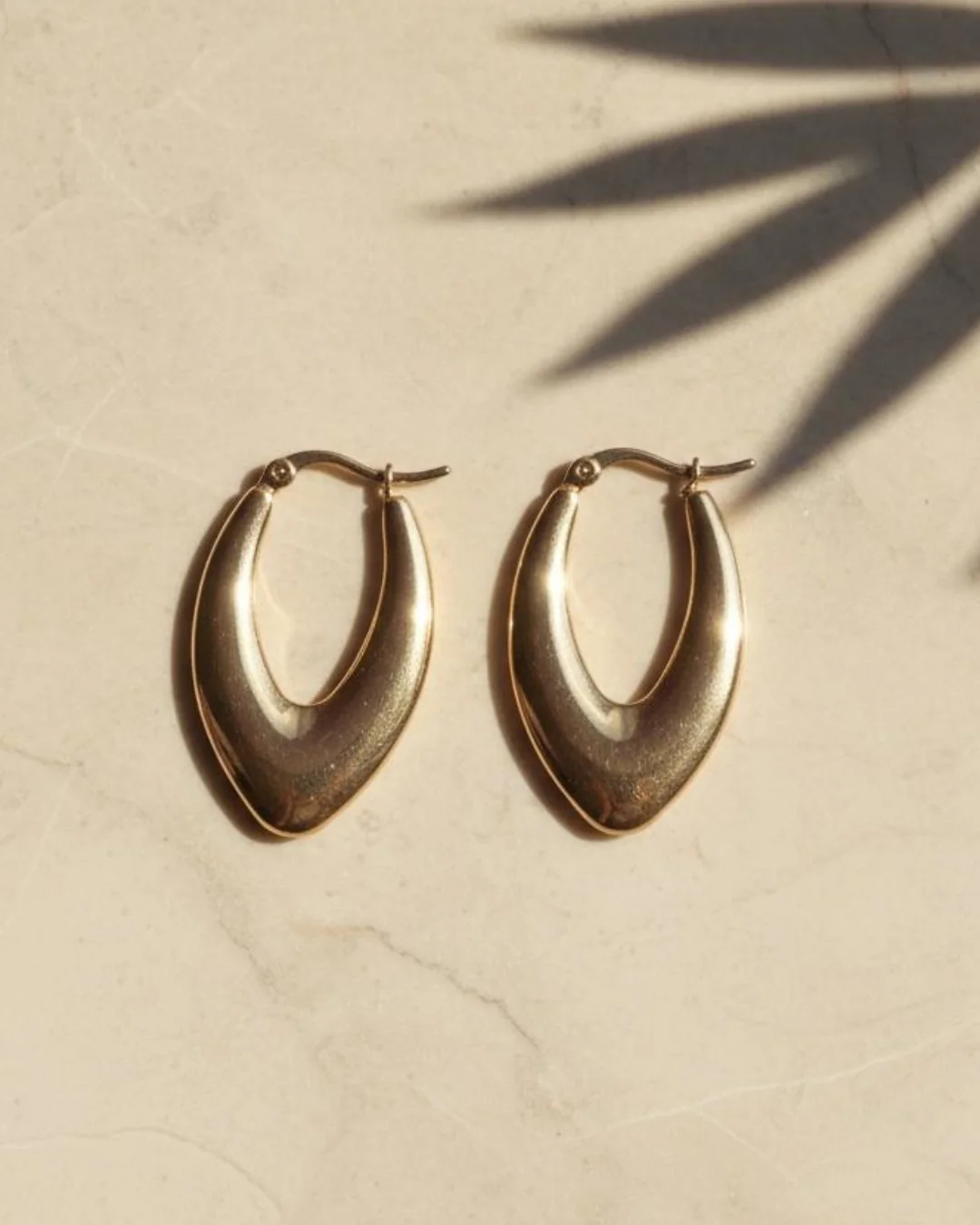 Cala Oorbellen, Ovale hoops