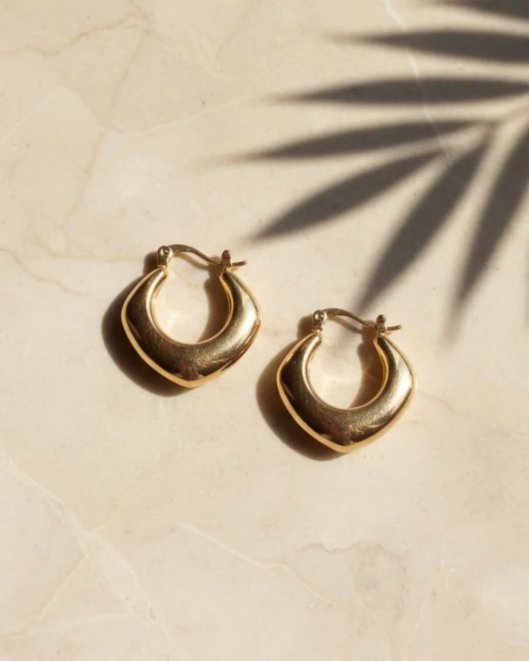 Sol Oorbellen, Vierkante hoops, goudkleurig